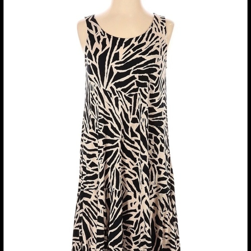 Black and Cream Sleeveless Dress SIZE Medium